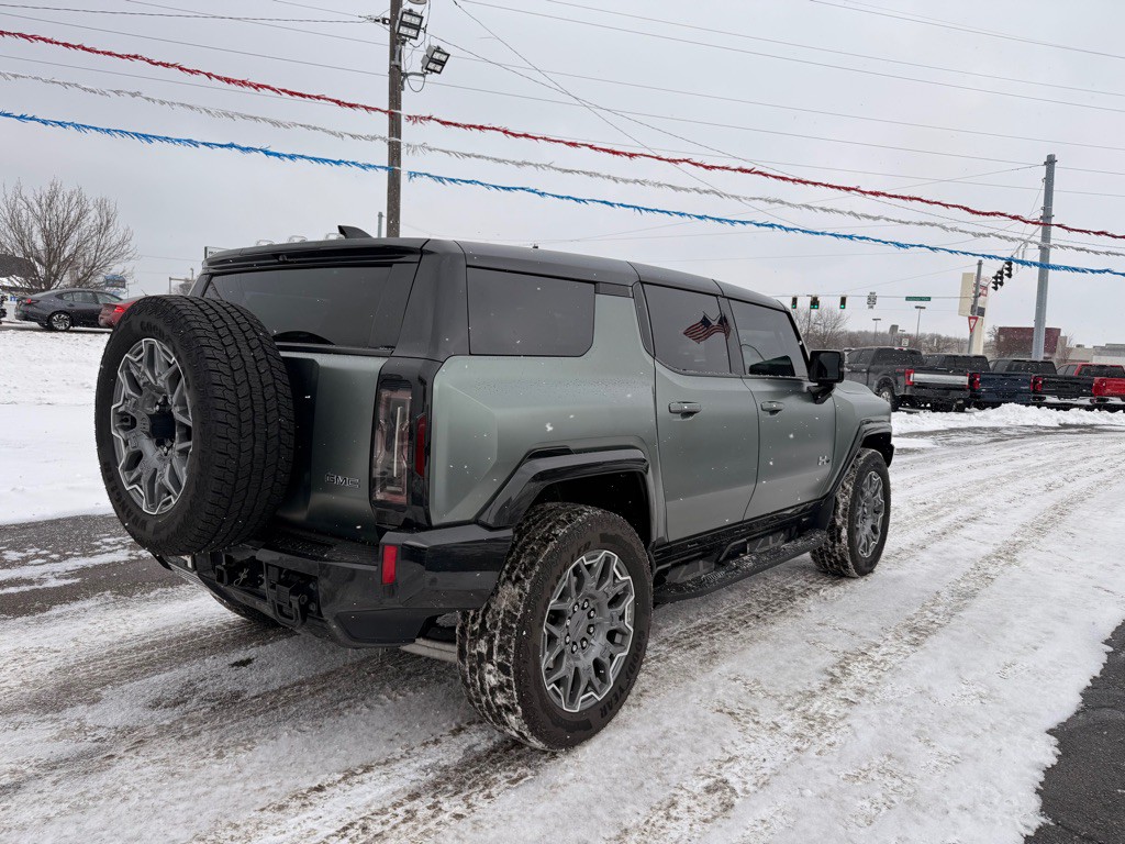 2024 GMC Hummer Suv Image 8