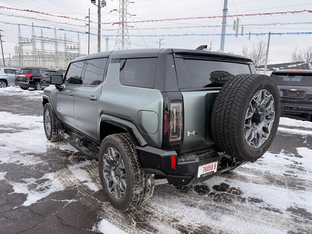 2024 GMC Hummer Suv Image 9