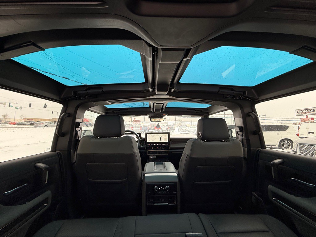 2024 GMC Hummer Suv Image 17