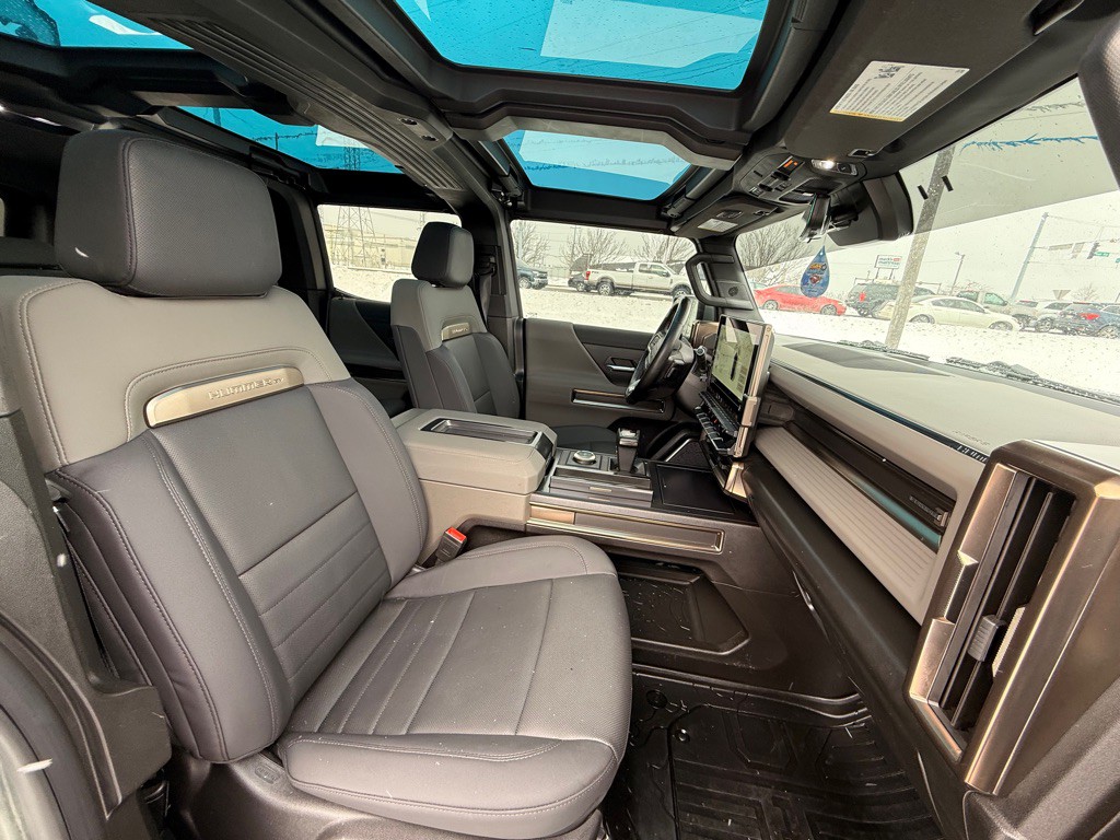 2024 GMC Hummer Suv Image 19