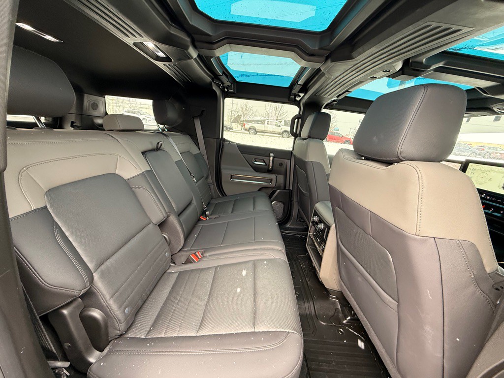 2024 GMC Hummer Suv Image 21