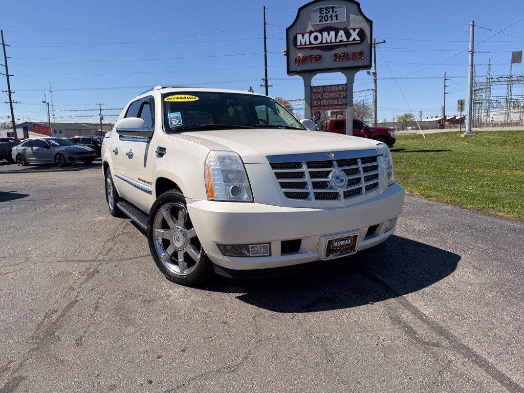 2008 Cadillac Escalade Image 1