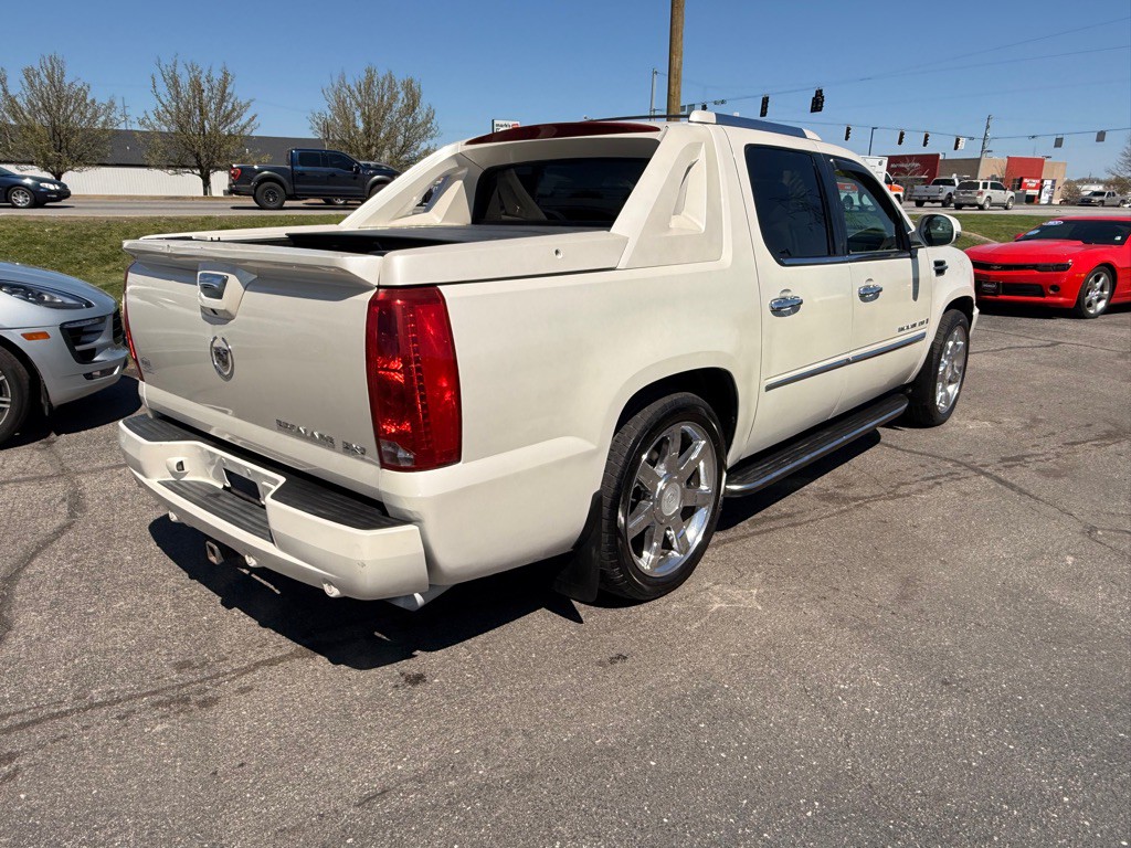 2008 Cadillac Escalade Image 7