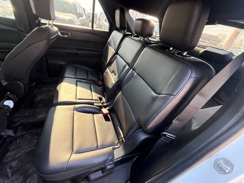 2020 Ford Explorer Image 16