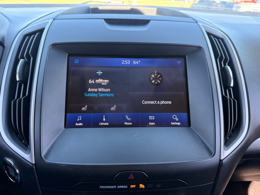 2020 Ford Edge Image 12