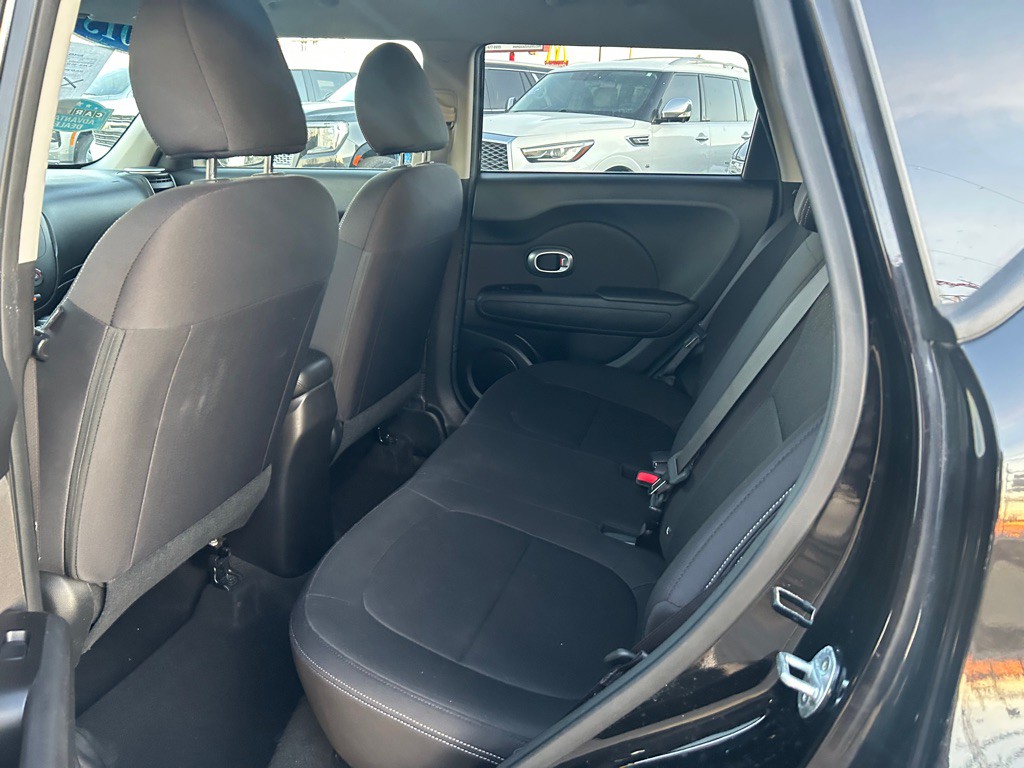 2015 Kia Soul Image 14