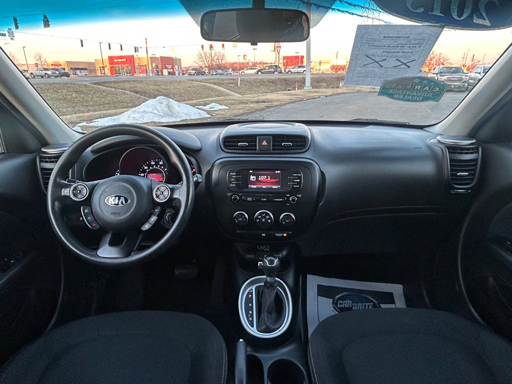 2015 Kia Soul Image 16