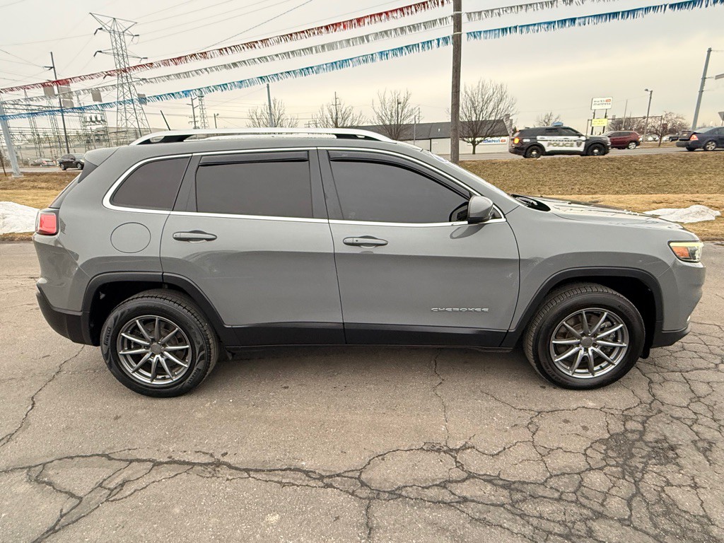 2021 Jeep Cherokee Image 8