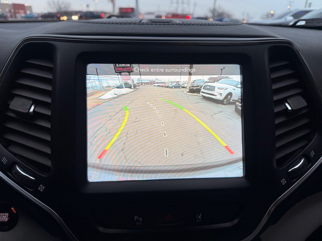 2021 Jeep Cherokee Image 12