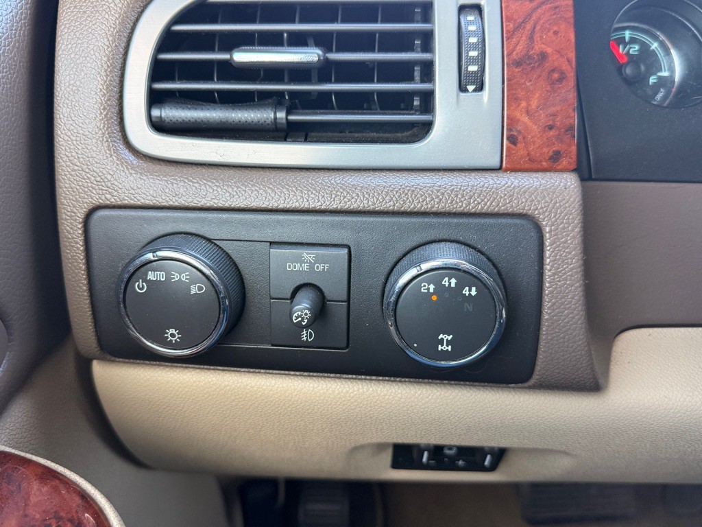 2011 Chevrolet Silverado 1500 Image 13