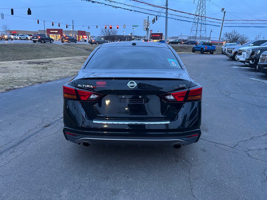 2020 Nissan Altima Image 8