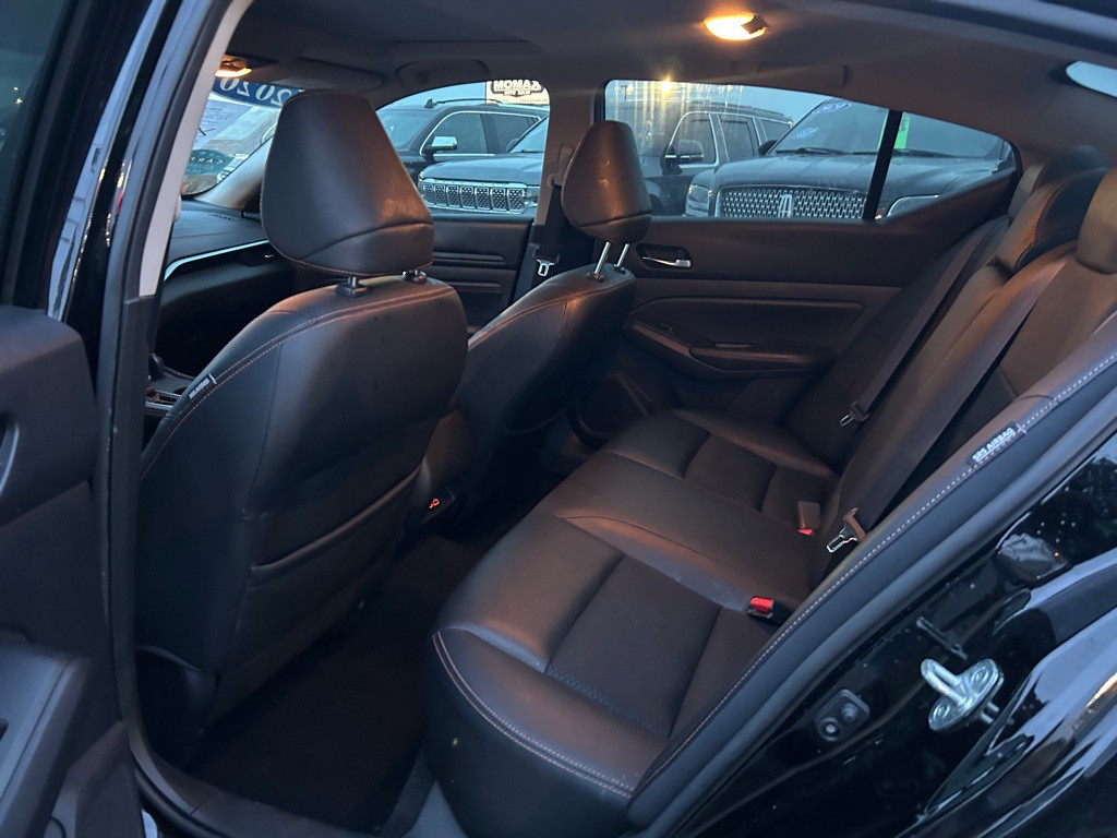 2020 Nissan Altima Image 13