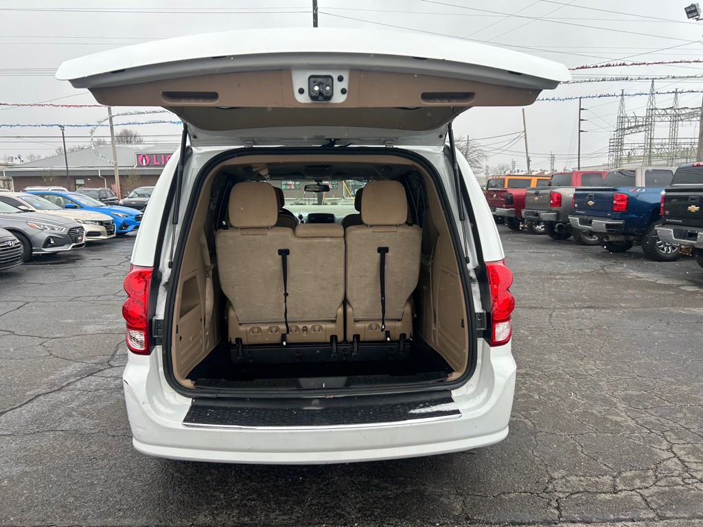 2016 Dodge Grand Caravan Image 10