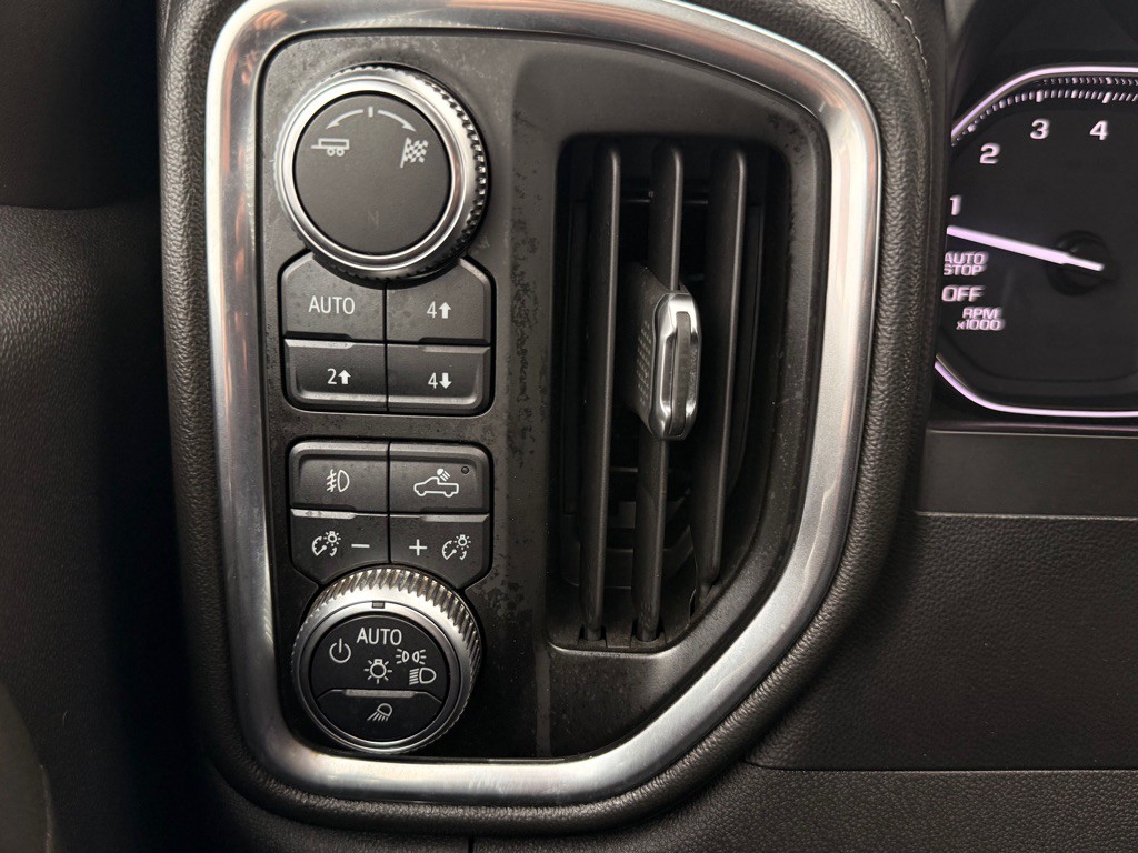 2019 GMC Sierra Image 16