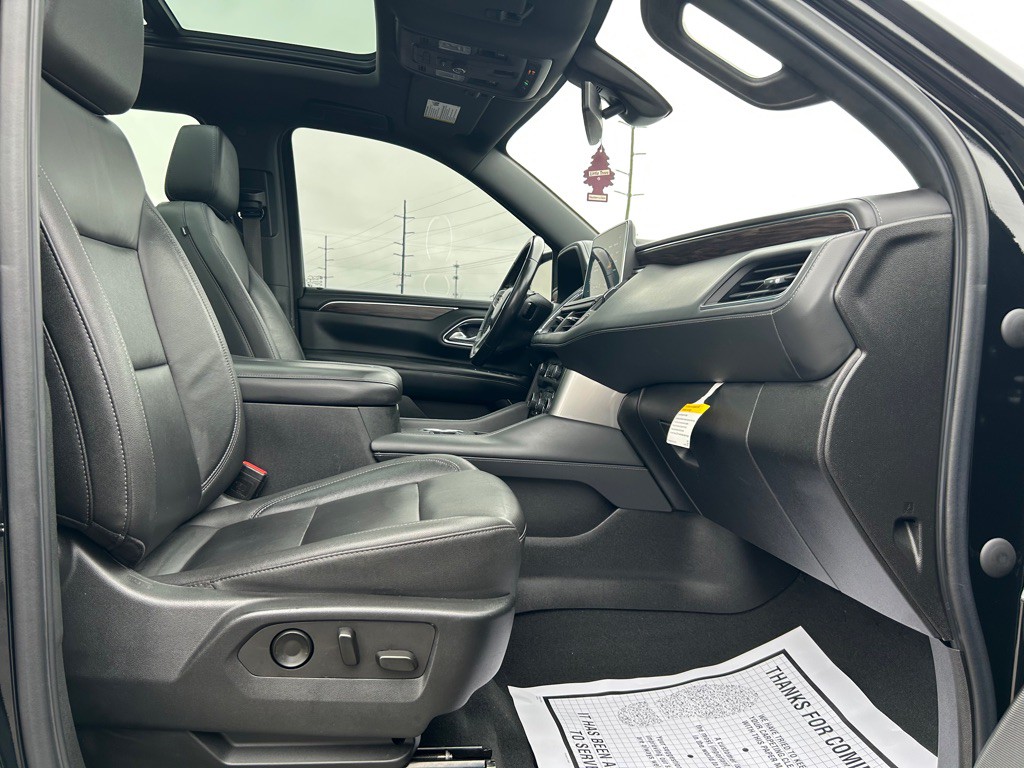 2021 Chevrolet Suburban Image 11