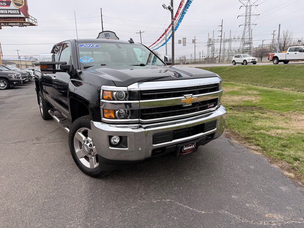 2018 Chevrolet Silverado 1500 Image 2