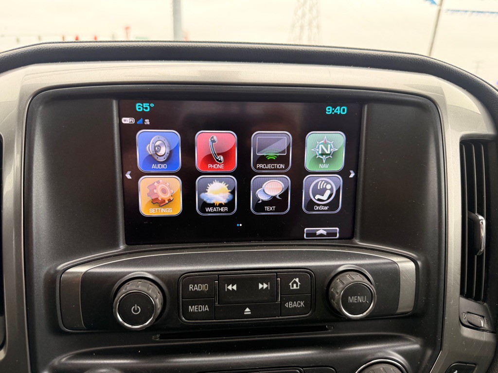 2018 Chevrolet Silverado 1500 Image 12