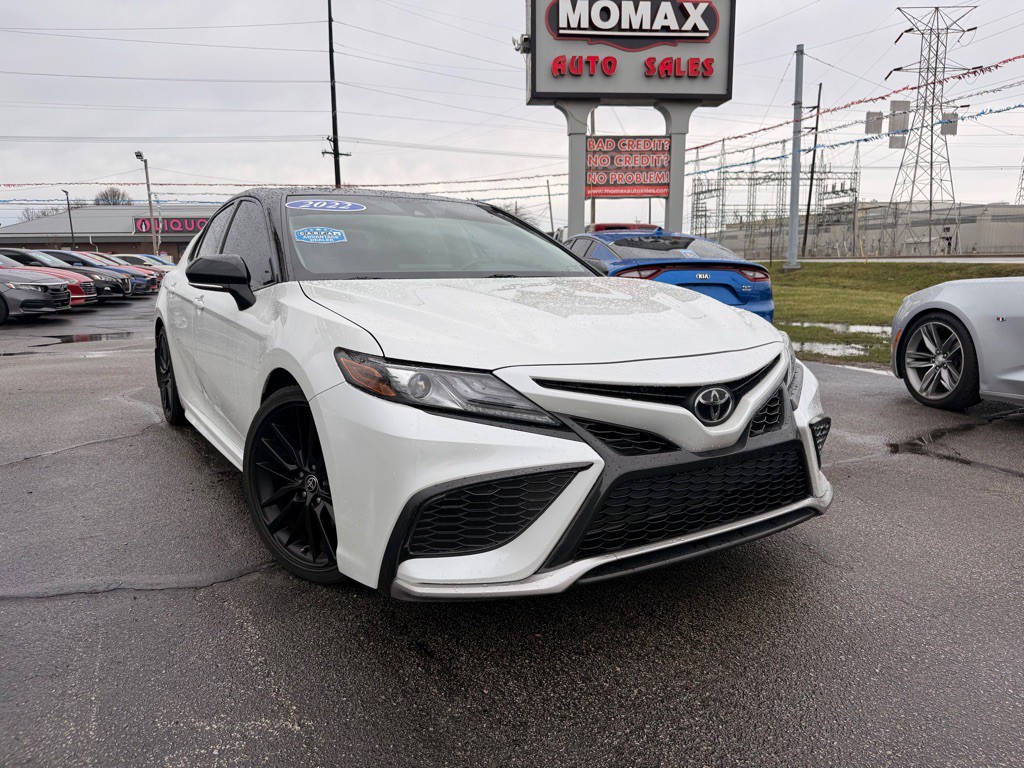 2022 Toyota Camry Image 2