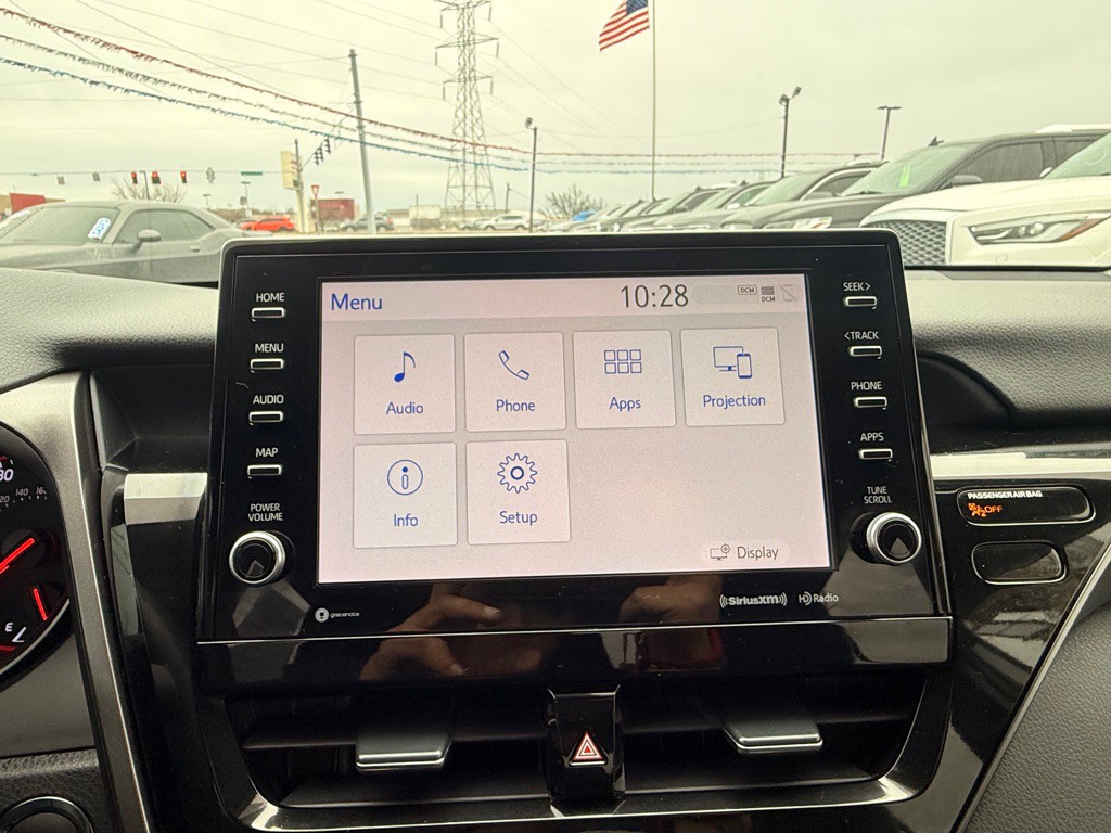 2022 Toyota Camry Image 14