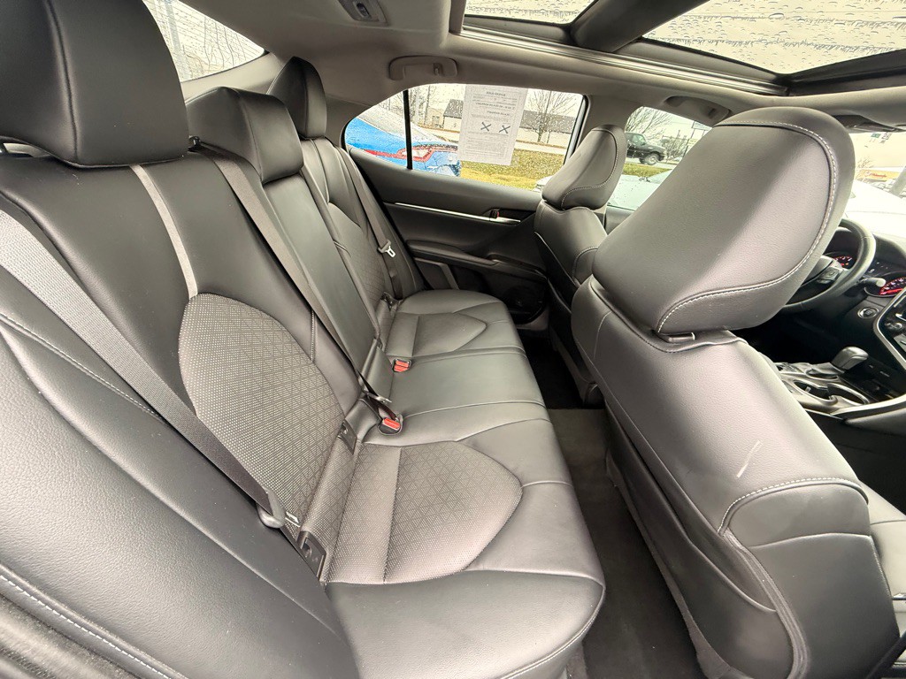 2022 Toyota Camry Image 21