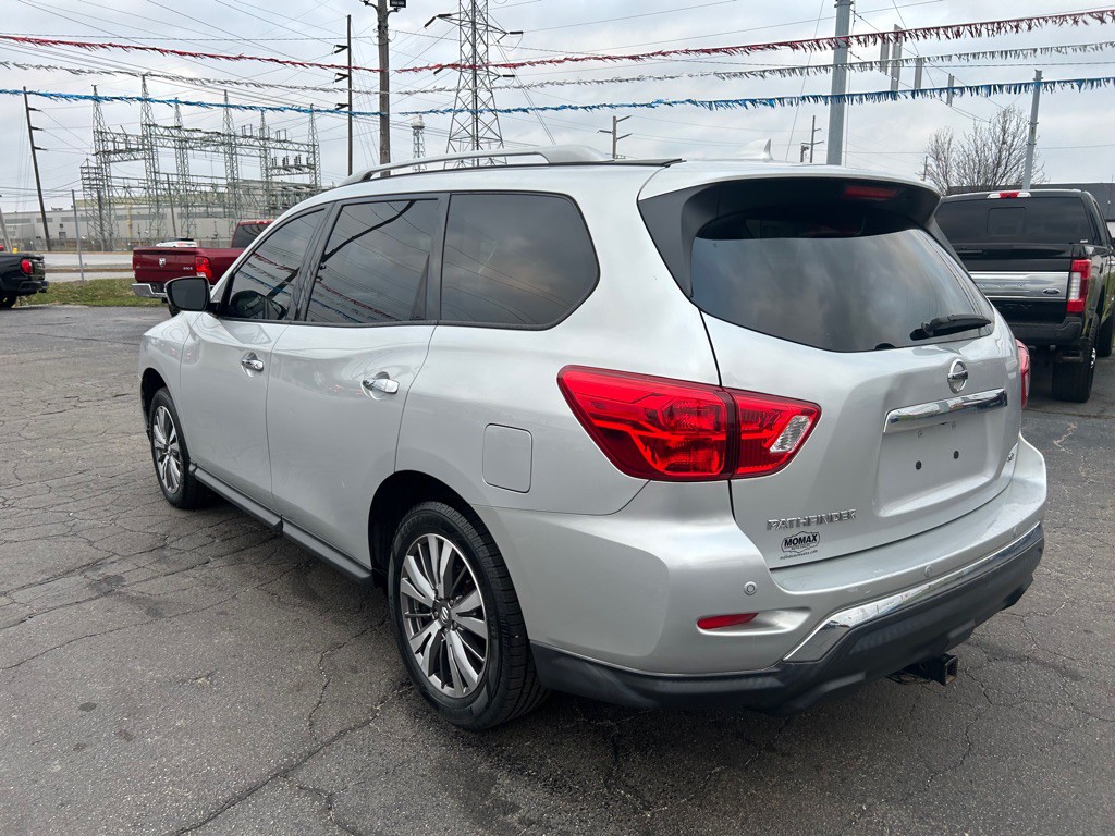 2020 Nissan Pathfinder Image 7