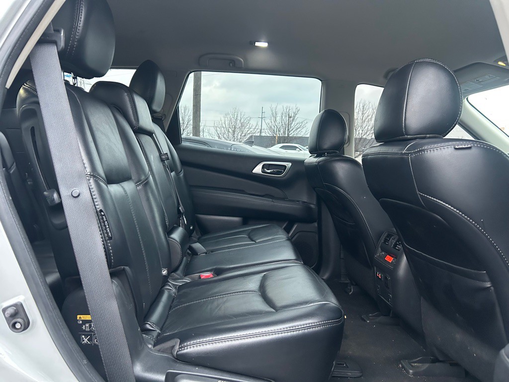 2020 Nissan Pathfinder Image 12