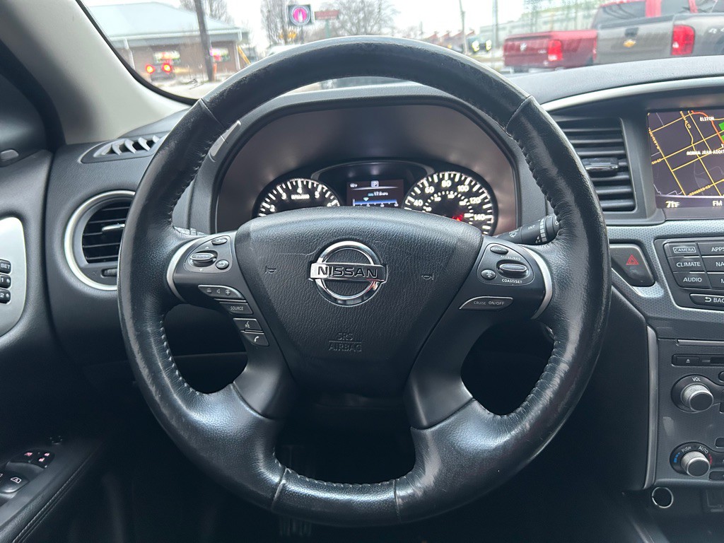 2020 Nissan Pathfinder Image 18