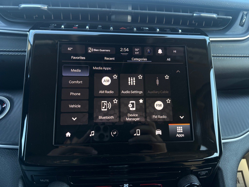 2023 Jeep Grand Cherokee Image 13