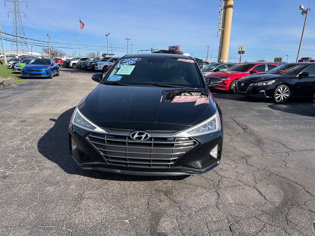 2020 Hyundai Elantra Image 3