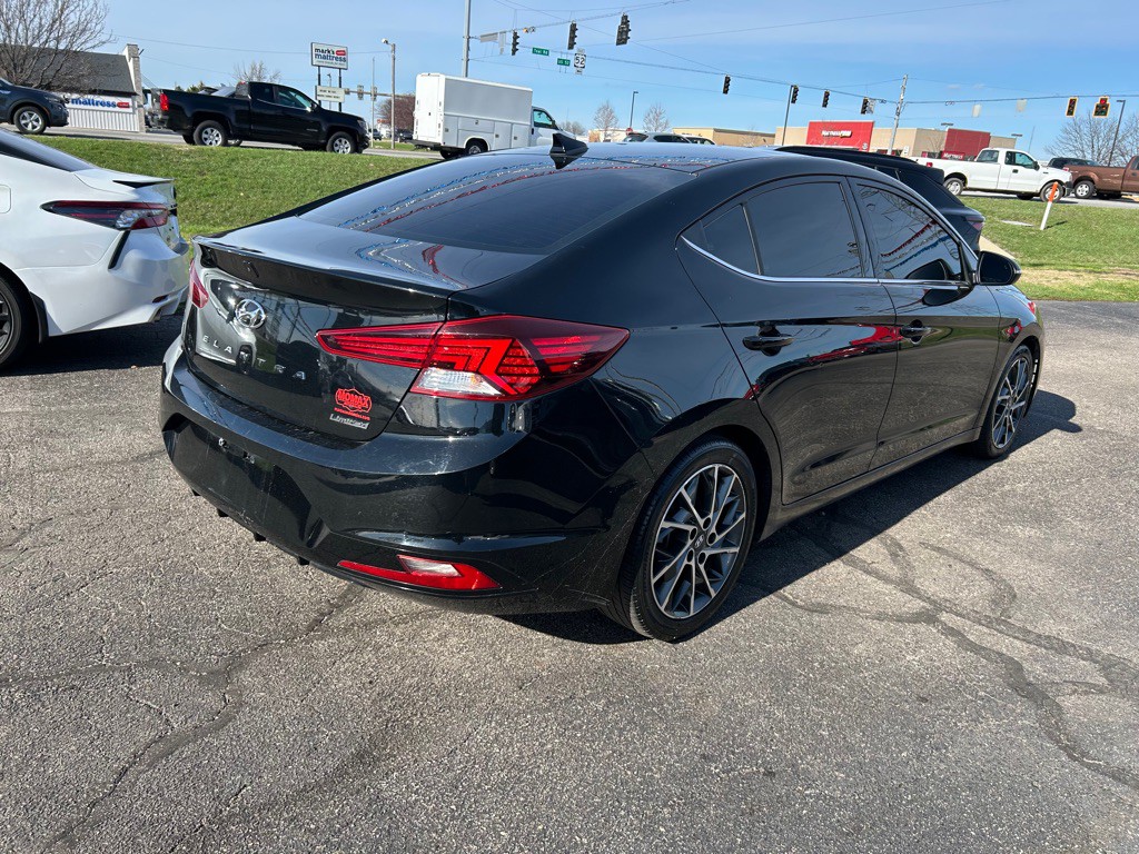 2020 Hyundai Elantra Image 9