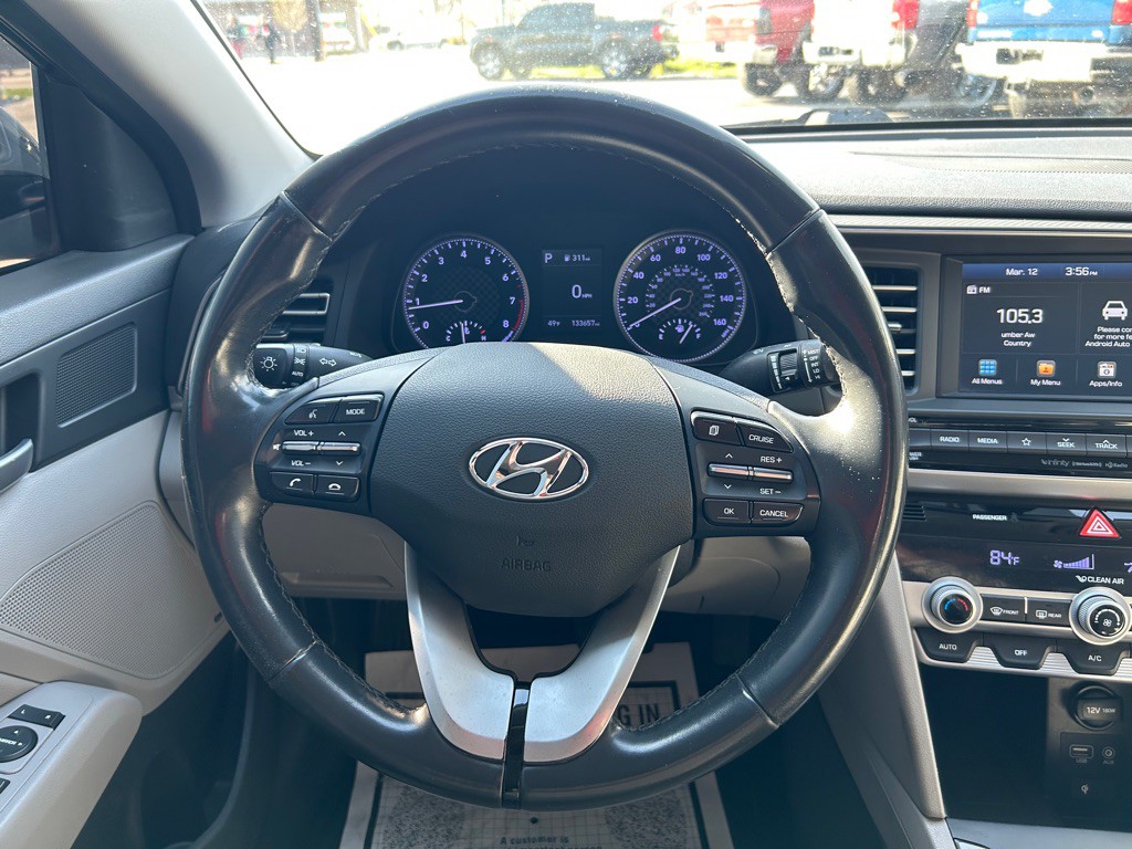 2020 Hyundai Elantra Image 16