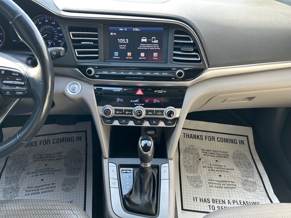 2020 Hyundai Elantra Image 17
