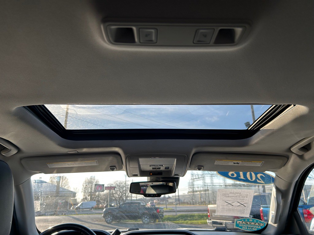 2018 GMC Sierra Image 17