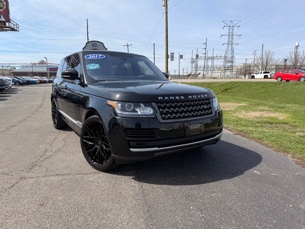 2017 Land Rover Range Rover Image 1