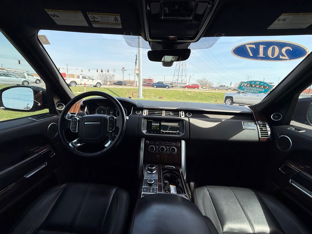 2017 Land Rover Range Rover Image 11