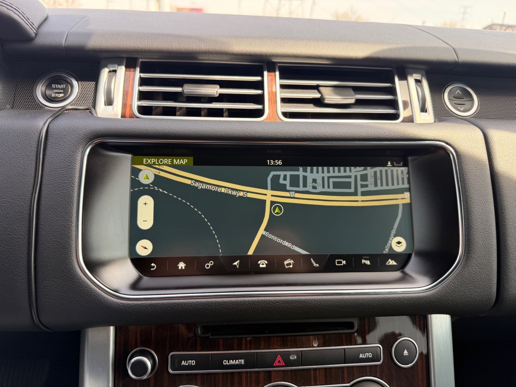 2017 Land Rover Range Rover Image 15