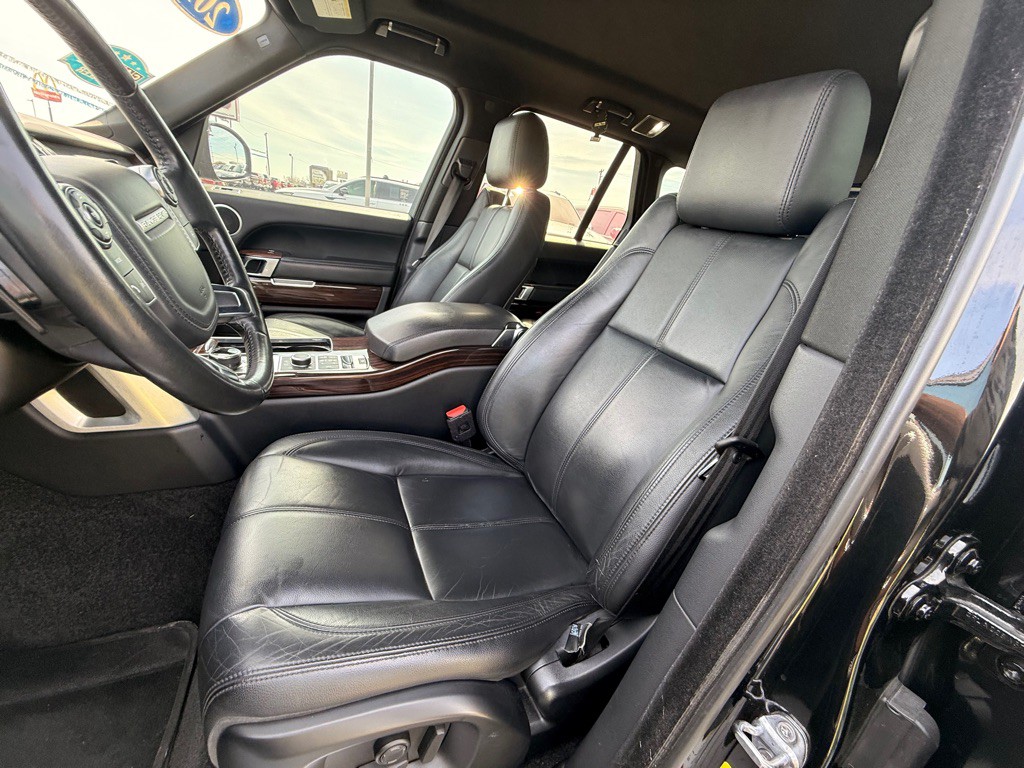2017 Land Rover Range Rover Image 18