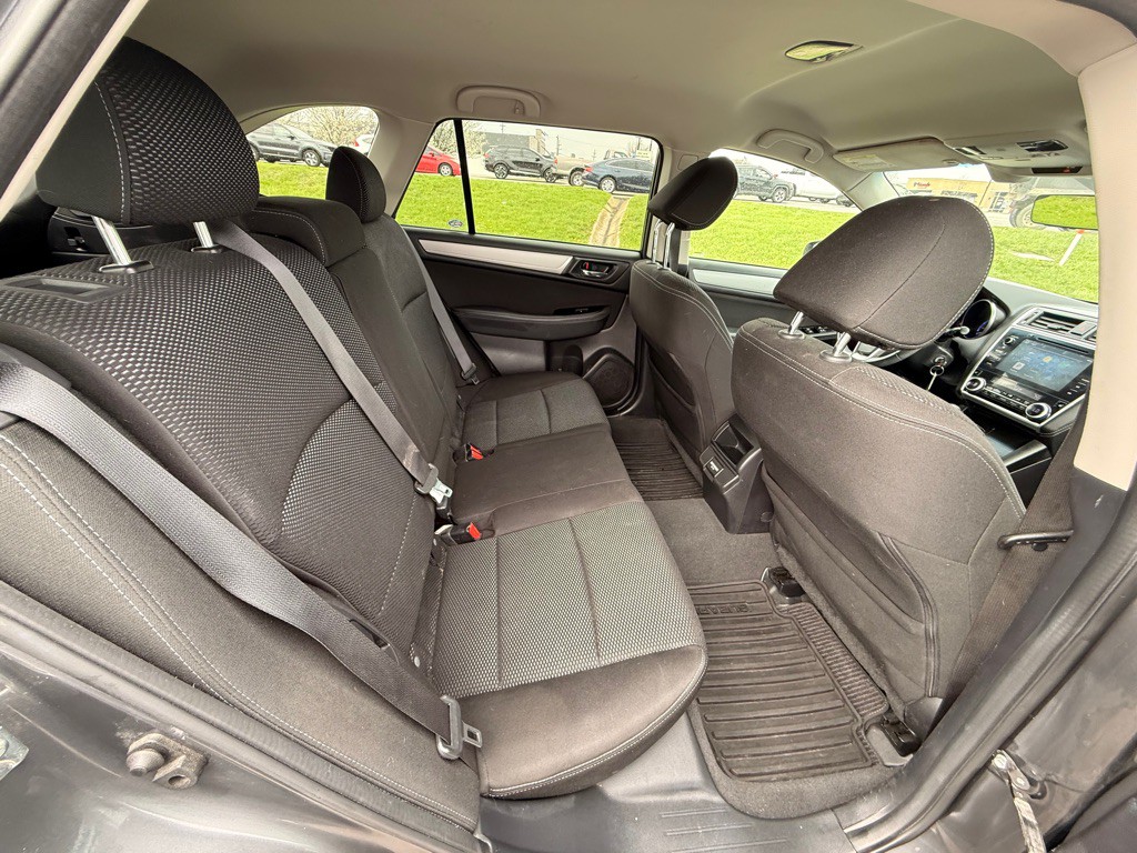 2018 Subaru Outback Image 15