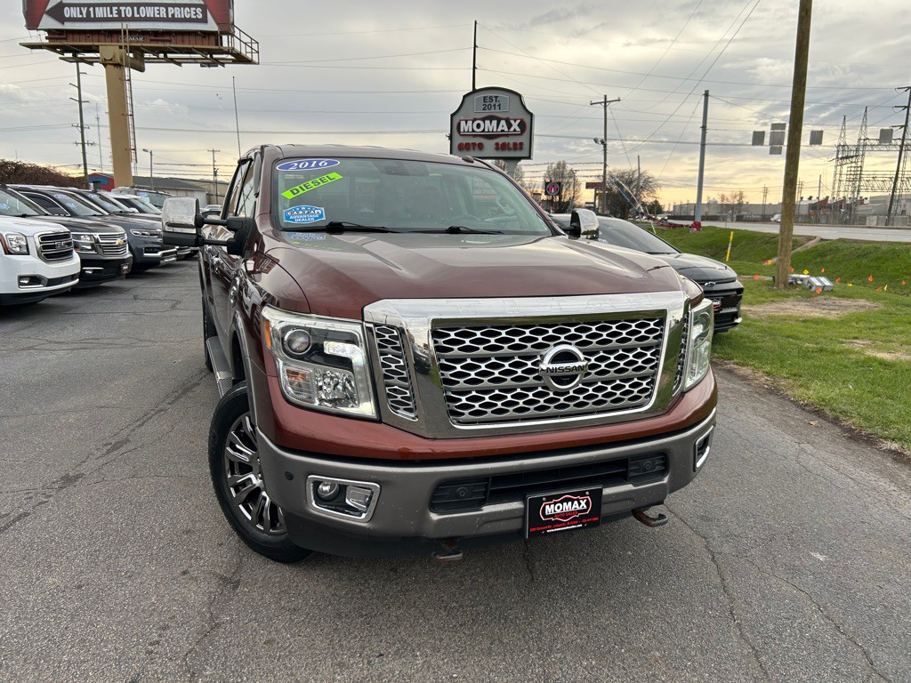 2016 Nissan Titan Image 1