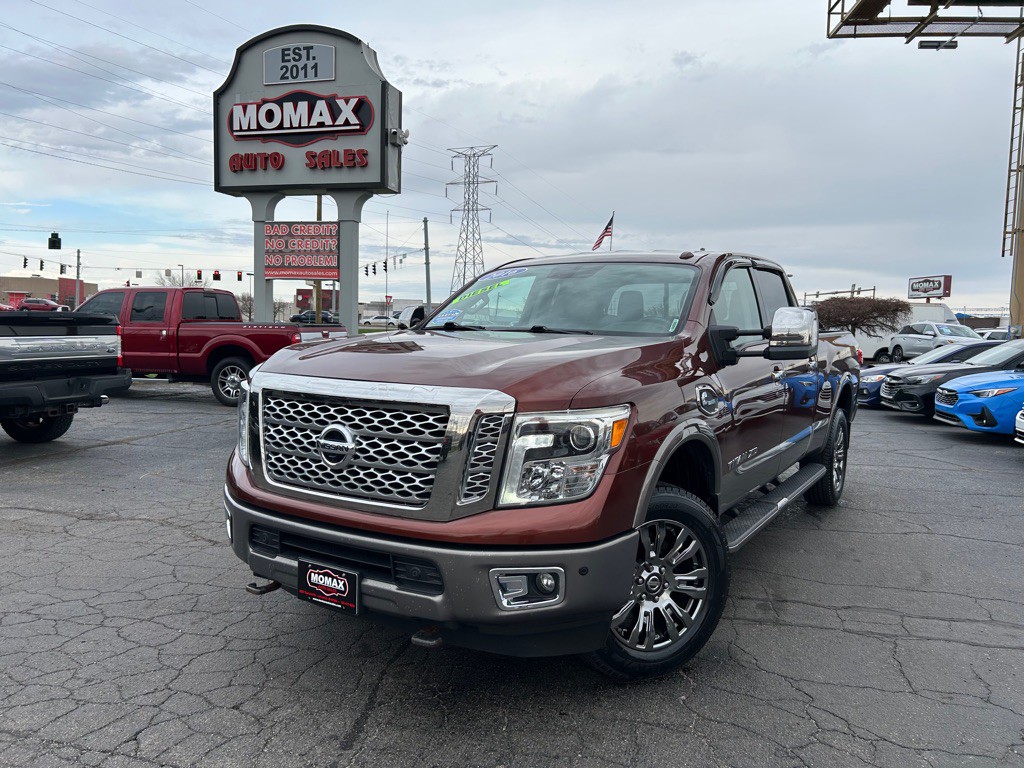 2016 Nissan Titan Image 2