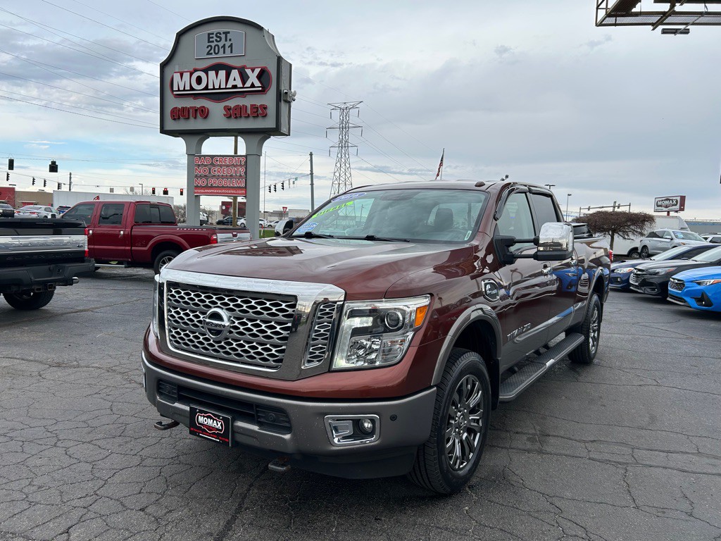 2016 Nissan Titan Image 5