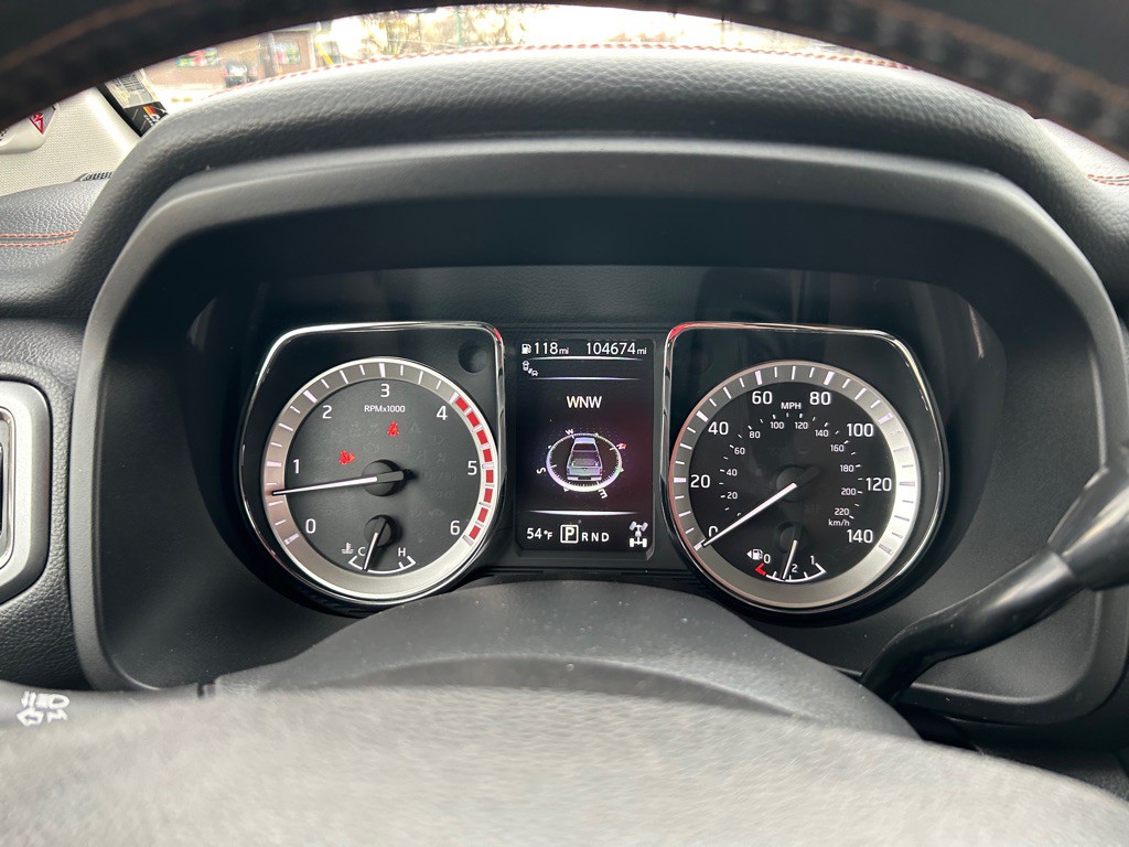 2016 Nissan Titan Image 17