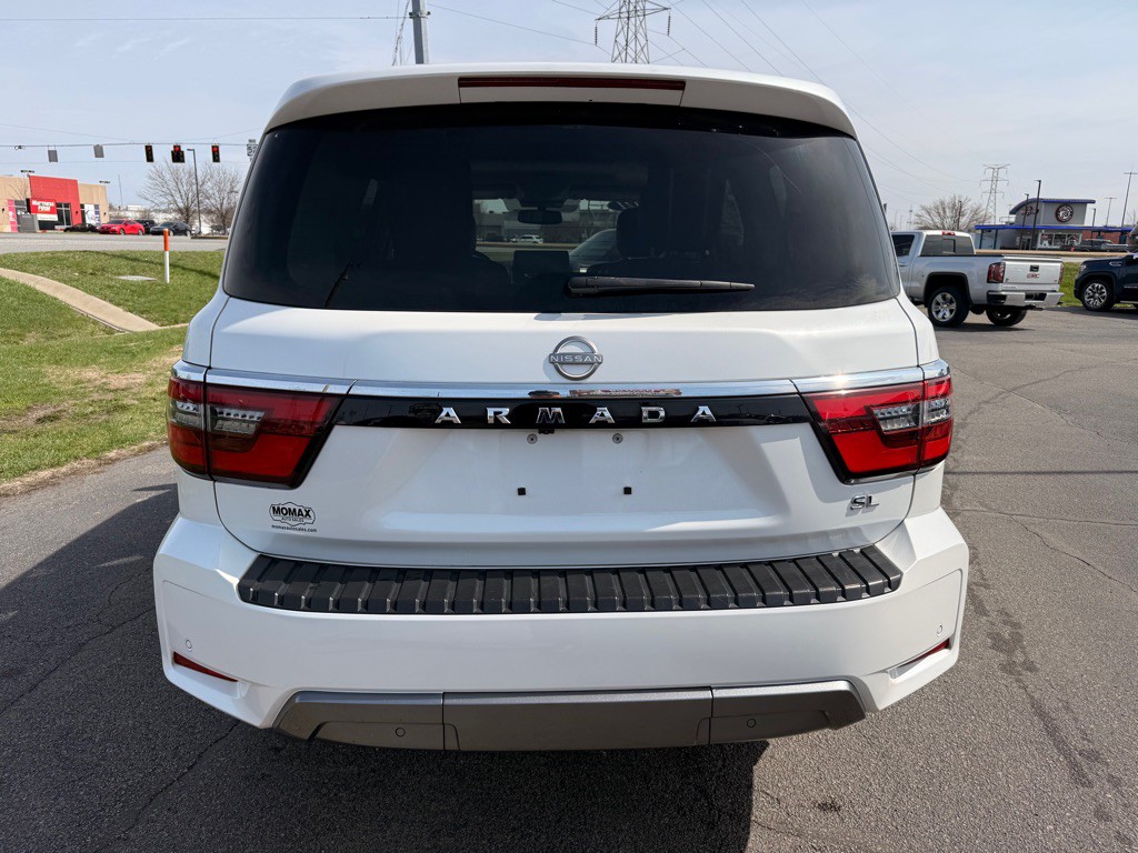 2021 Nissan Armada Image 6
