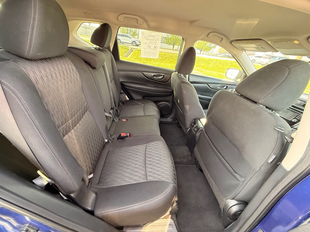 2019 Nissan Rogue Image 16