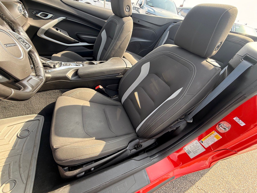 2020 Chevrolet Camaro Image 15