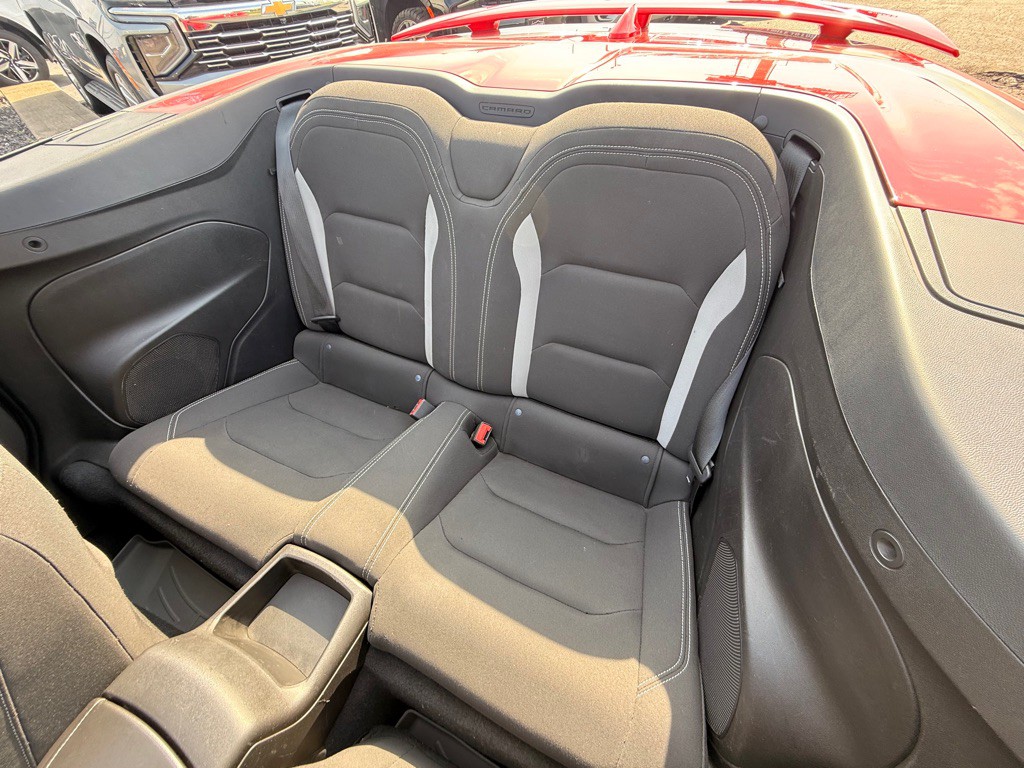 2020 Chevrolet Camaro Image 17
