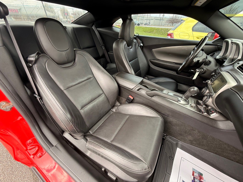 2015 Chevrolet Camaro Image 16