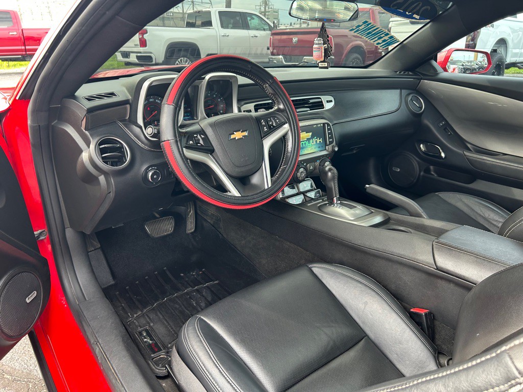 2015 Chevrolet Camaro Image 13