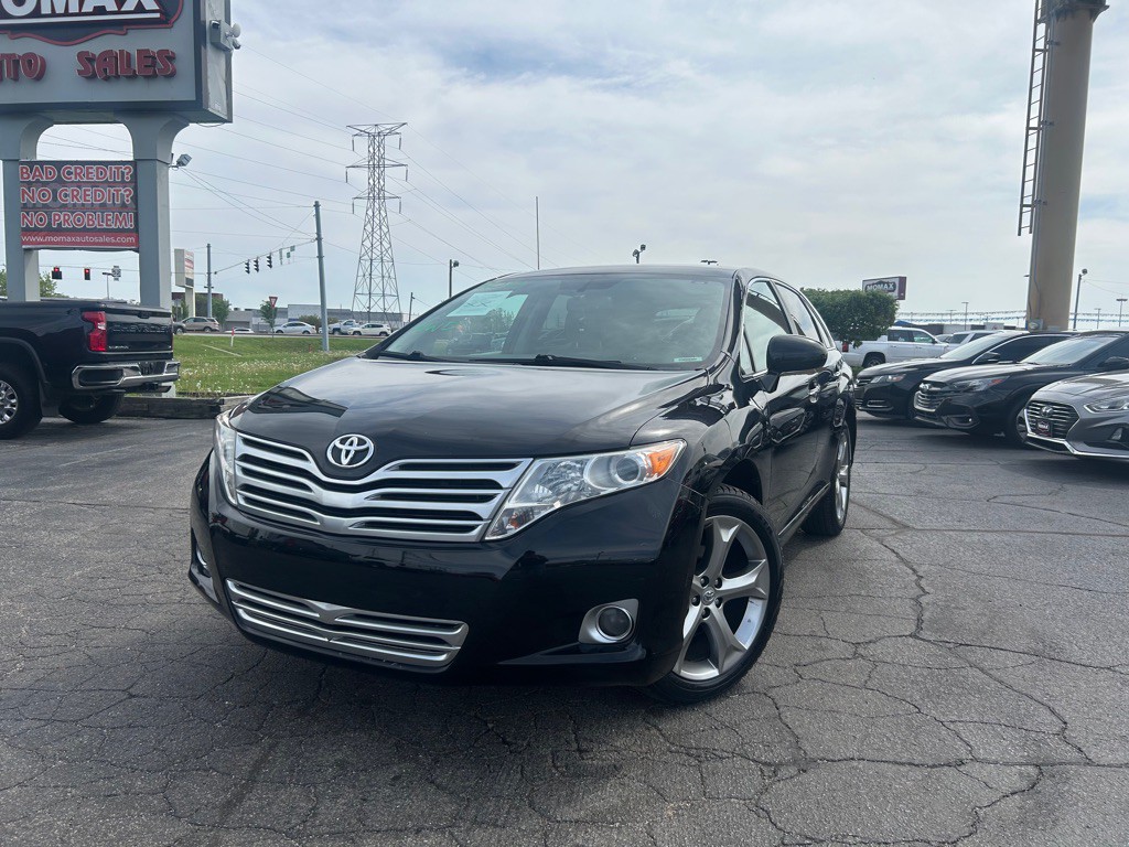 2010 Toyota Venza Image 2