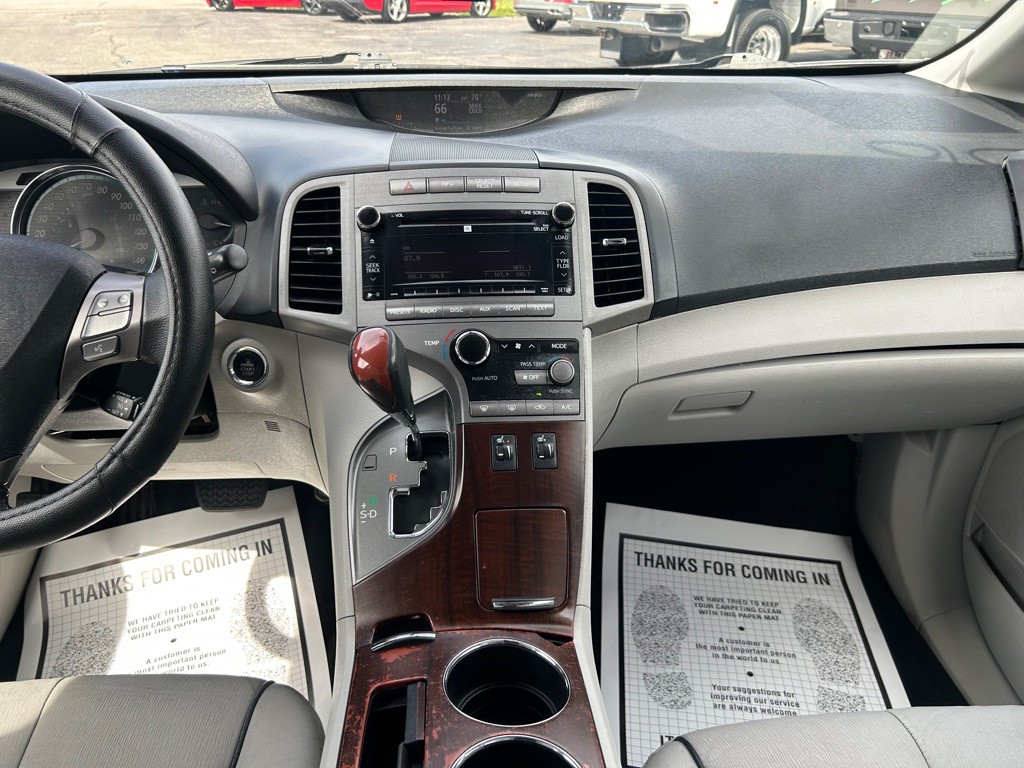 2010 Toyota Venza Image 19